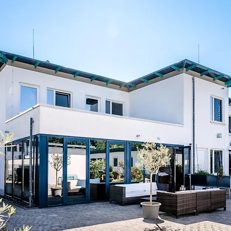 Burgholz Hotel Stockheim (Duren)