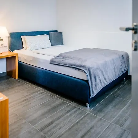 Burgholz Hotel Stockheim (Duren)